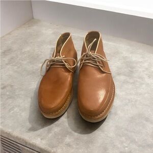 Great looking pair of men’s boots. Only worn a few times. Size 8